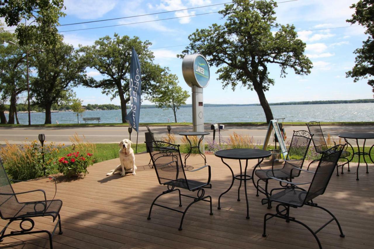 Lakes Inn Detroit Lakes Esterno foto