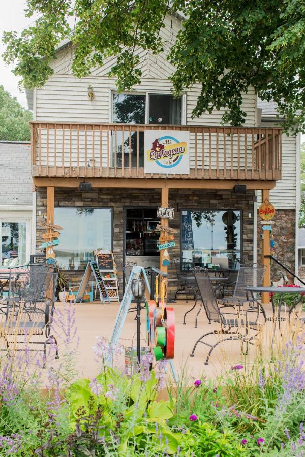 Lakes Inn Detroit Lakes Esterno foto
